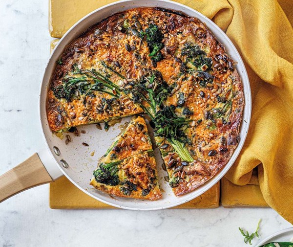 Broccoli & smoked cheese frittata