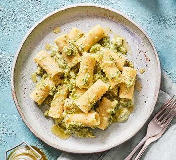 Broccoli & taleggio rigatoni