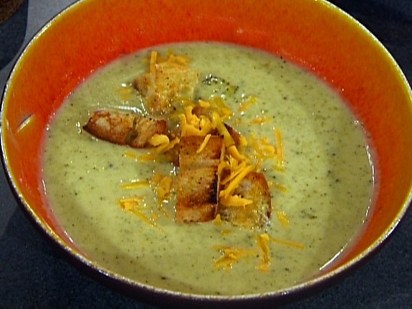 Broccoli and cheese soup with croutons