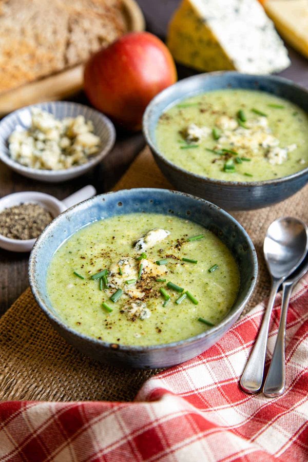 Broccoli and Stilton soup