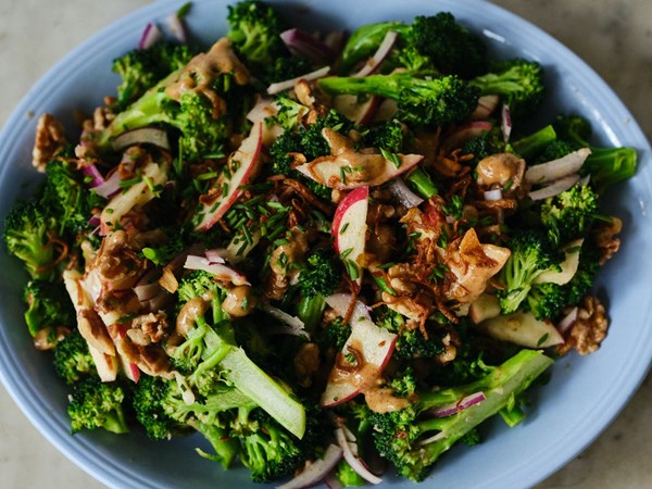 Broccoli apple salad