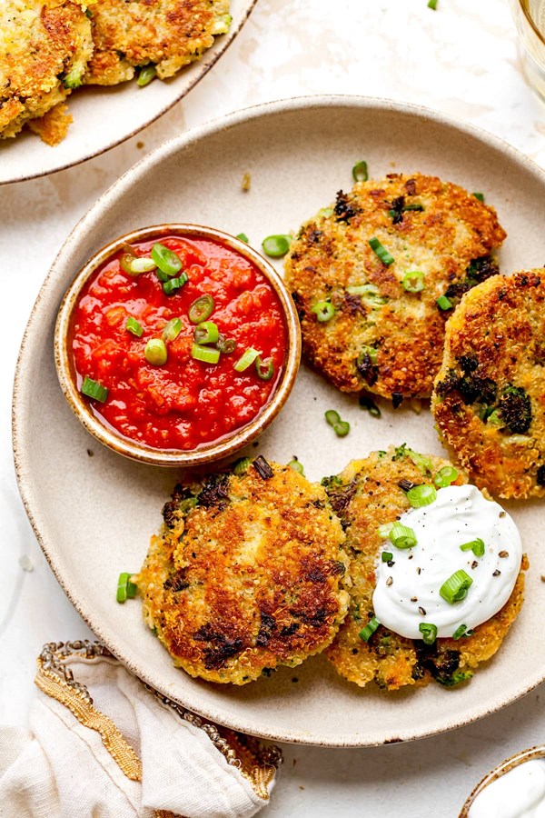 Broccoli cheddar fritters