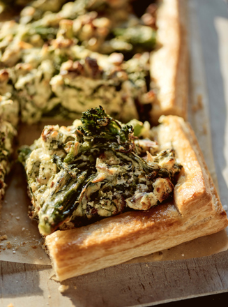 Broccoli, goat's cheese and almond puff tart