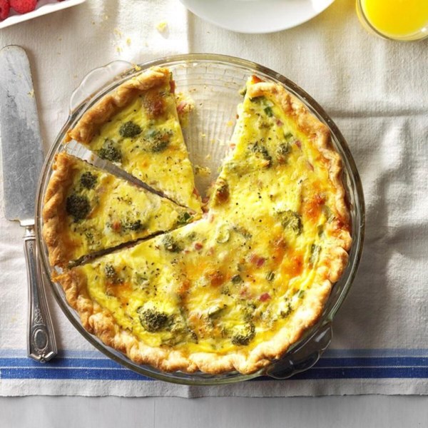 Broccoli ham quiche