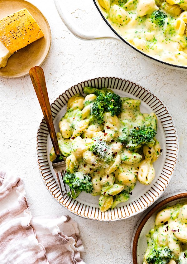 Broccoli mac and cheese