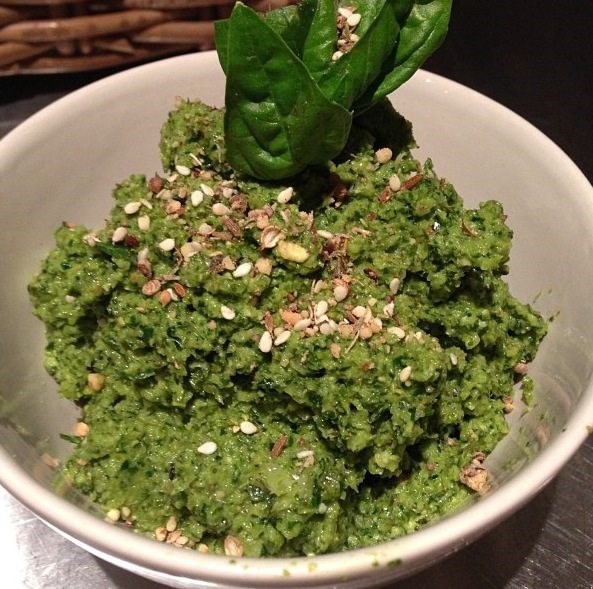 Broccoli pesto