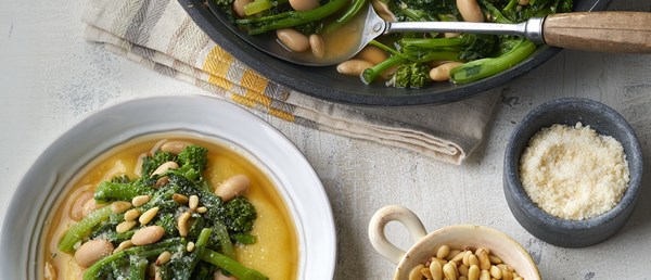 Broccoli rabe & white beans in vegetable broth