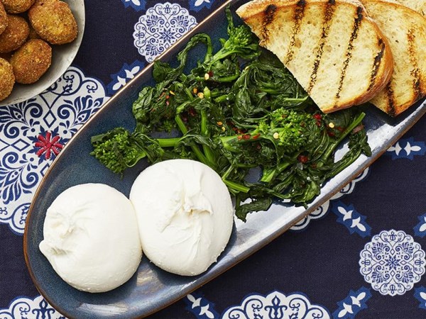 Broccoli rabe and grilled garlic bread with burrata