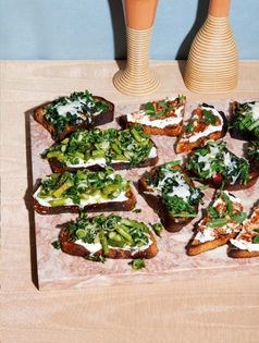 Shallot and Garlic Confit Toast — Peter Som