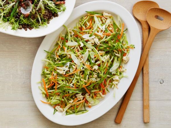 Broccoli-ramen slaw