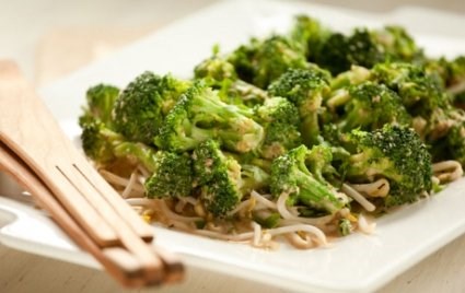 Broccoli salad with almond and chile dressing