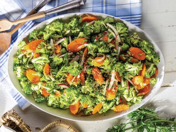 Broccoli-sesame salad