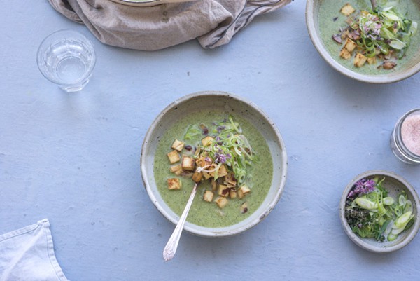 Broccoli soup with coconut milk