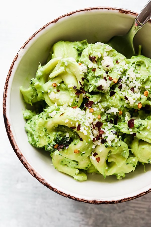 Broccoli tahini pesto pasta
