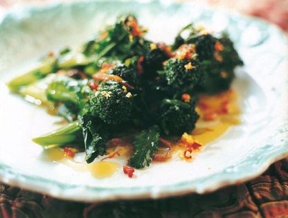 Broccoli with anchovies (Broccoli aux anchois)
