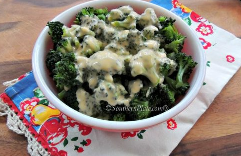 Broccoli with cheese sauce