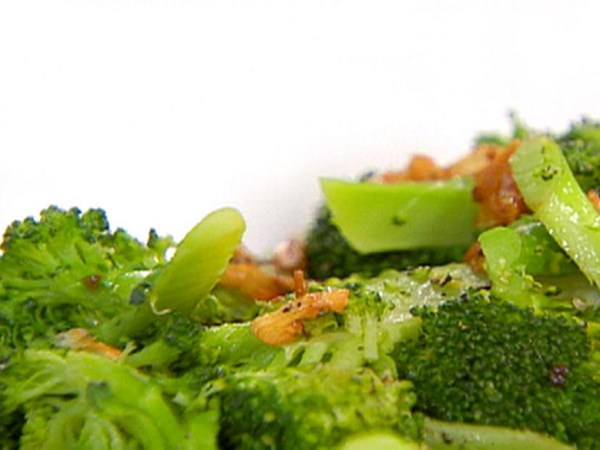 Broccoli with toasted garlic
