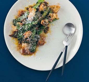 Broccolini w/ anchovy + lemon crumb