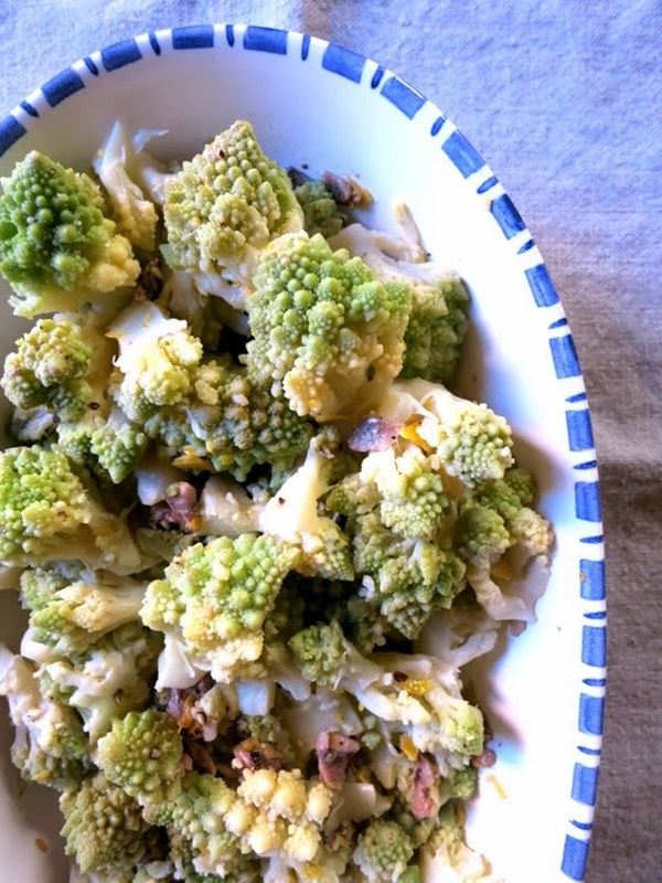 Broccolo Romanesco and anchovy salad