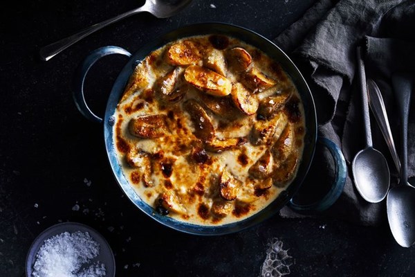 Broiled bananas with brown sugar & cream