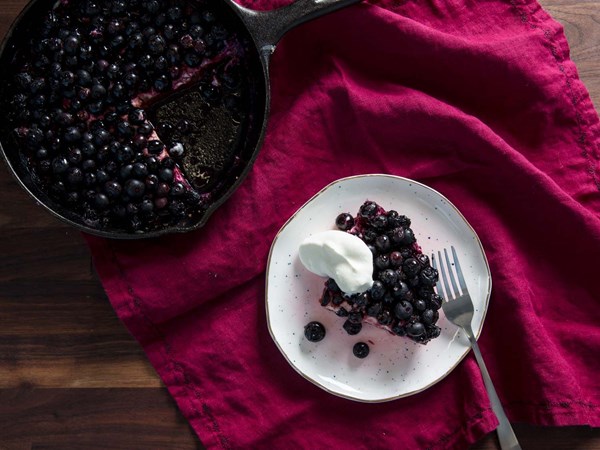 Broiled blueberry "pie" with graham cracker crust