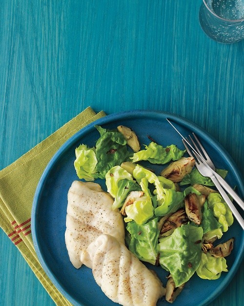 Broiled fish with artichoke salad