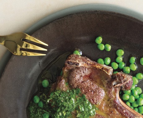 Broiled lamb chops with mint chimichurri