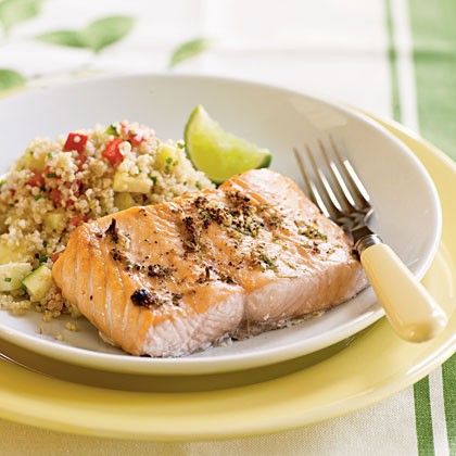 Broiled salmon with peppercorn-lime rub