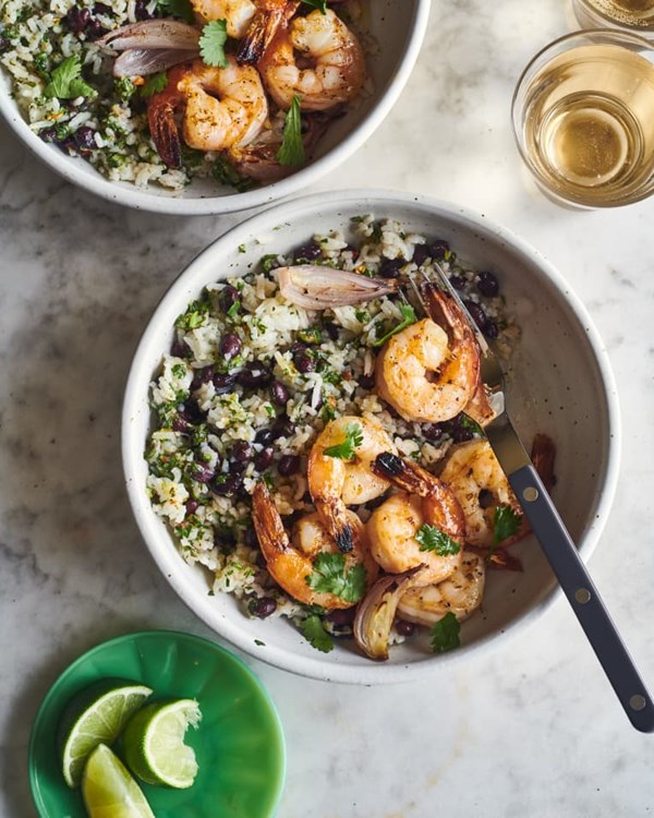 Broiled shrimp with black beans and cilantro rice