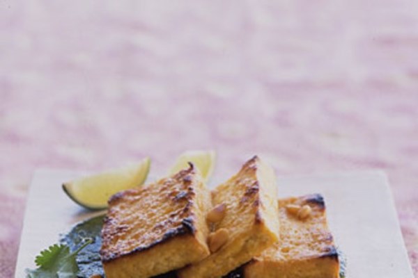Broiled tofu with cilantro pesto