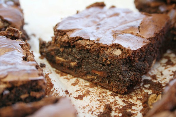 Broken Easter egg brownies