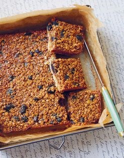 Brown butter & cherry oat squares