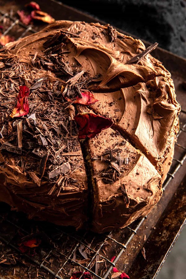 Brown butter banana cake with chocolate caramel frosting