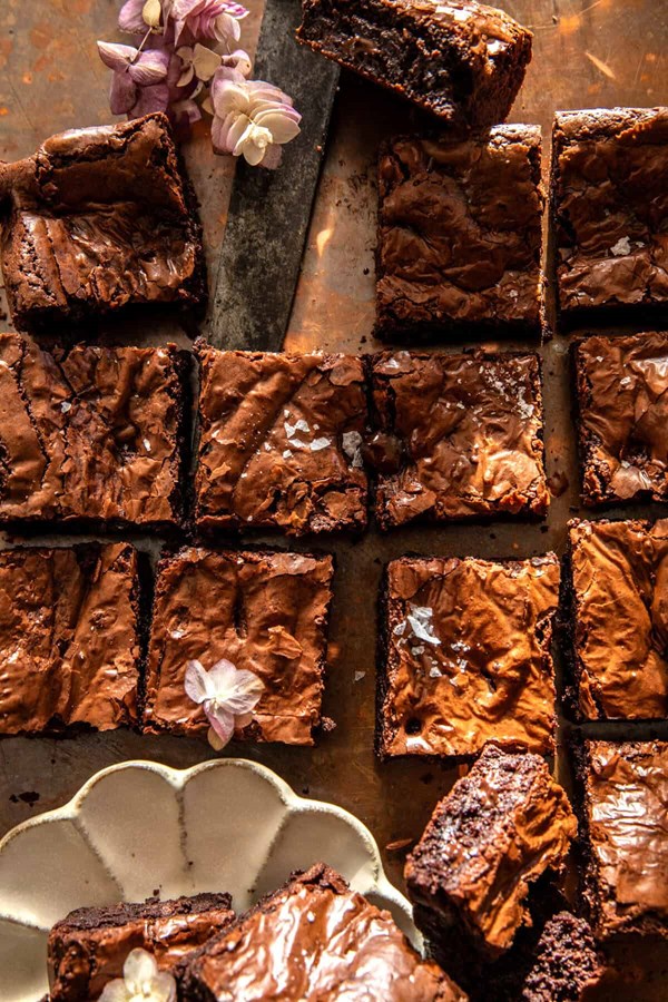 Brown butter crinkle top brownies