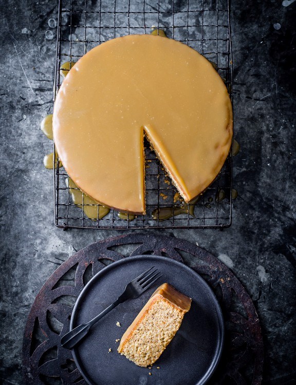 Brown butter hazelnut cake