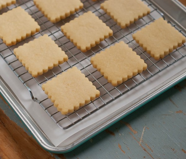 Brown butter oatmeal shortbread cookies