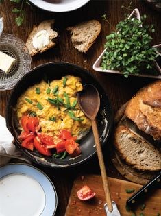 Brown butter scrambled eggs (Jajecznica)