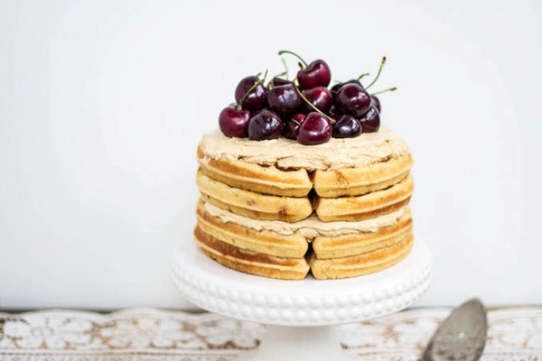 Brown butter waffle cake & sorghum meringue buttercream