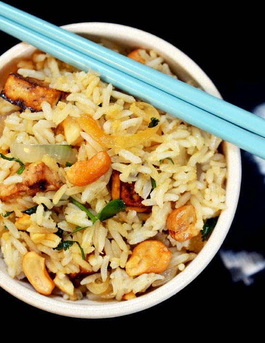 Brown rice bowl with lemongrass, tofu, and cashews