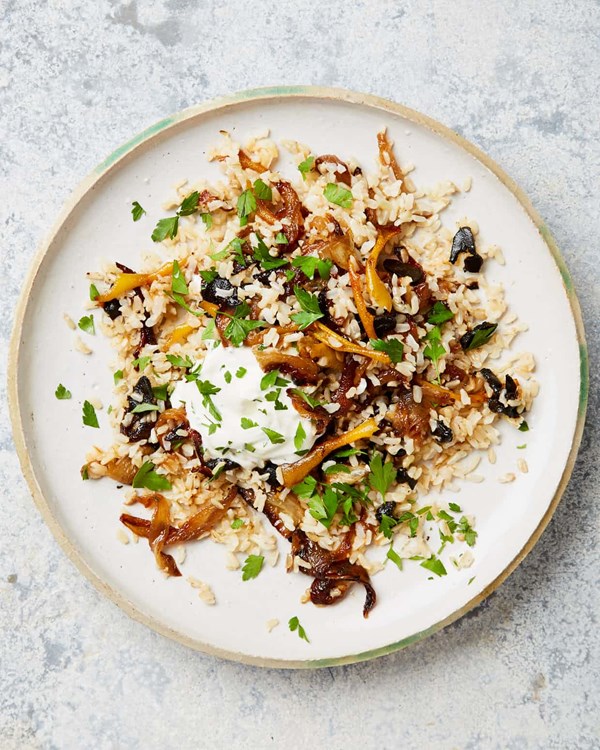 Brown rice with caramelised onion and black garlic