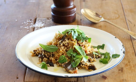 Brown rice with parsley, extra virgin olive oil