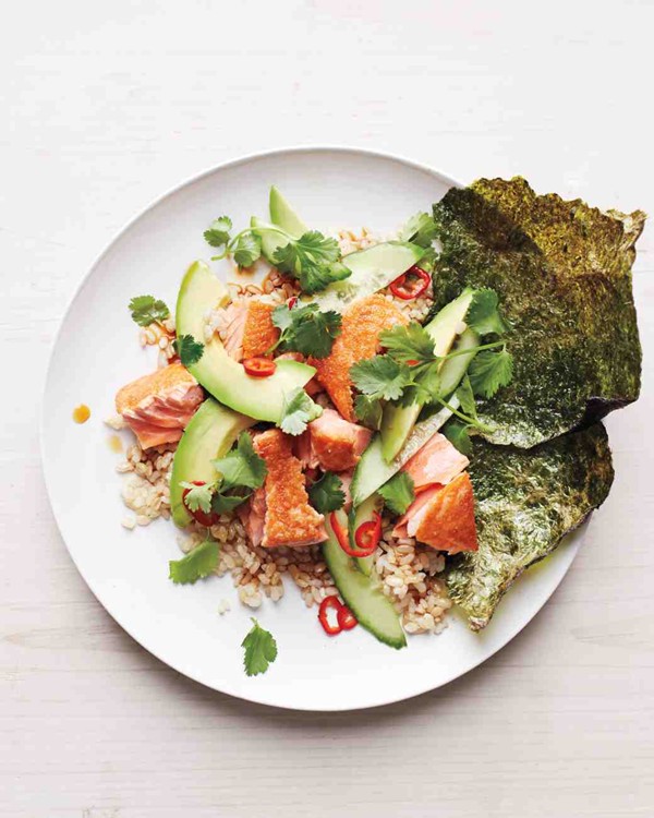 Brown rice with salmon, avocado, and toasted nori