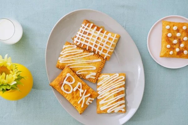 Brown sugar & cream cheese "Toaster Strudel"