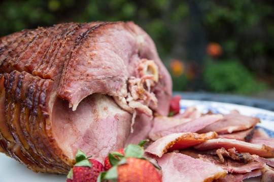 Brown sugar & Dijon mustard glazed ham