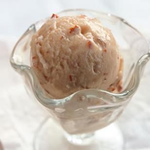 Brown sugar & toasted almond ice cream