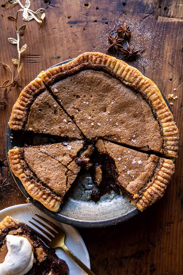 Brown sugar maple cookie pie