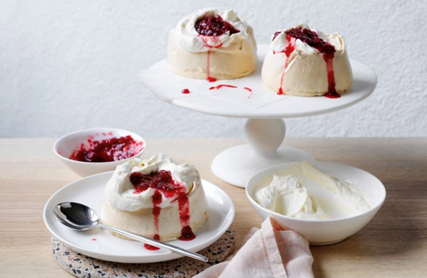 Brown sugar meringues with rhubarb and yoghurt cream