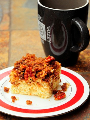 Brown sugar pecan streusel yeasted coffee cake