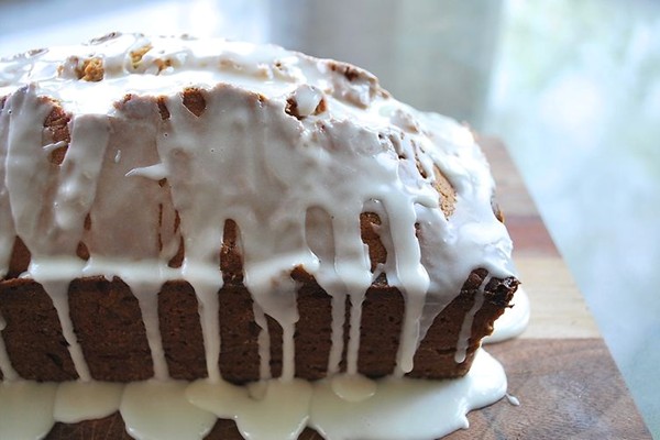 Brown sugar pound cake {Posie Hawood}