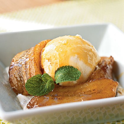 Browned butter bananas with orange-brandy sauce